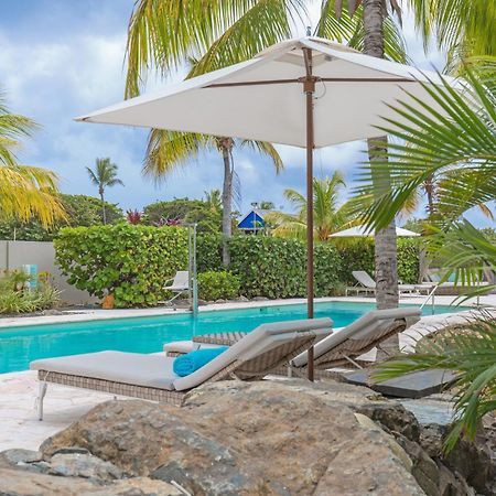 Dolphin Suites & Wellness Curacao Виллемстад Экстерьер фото