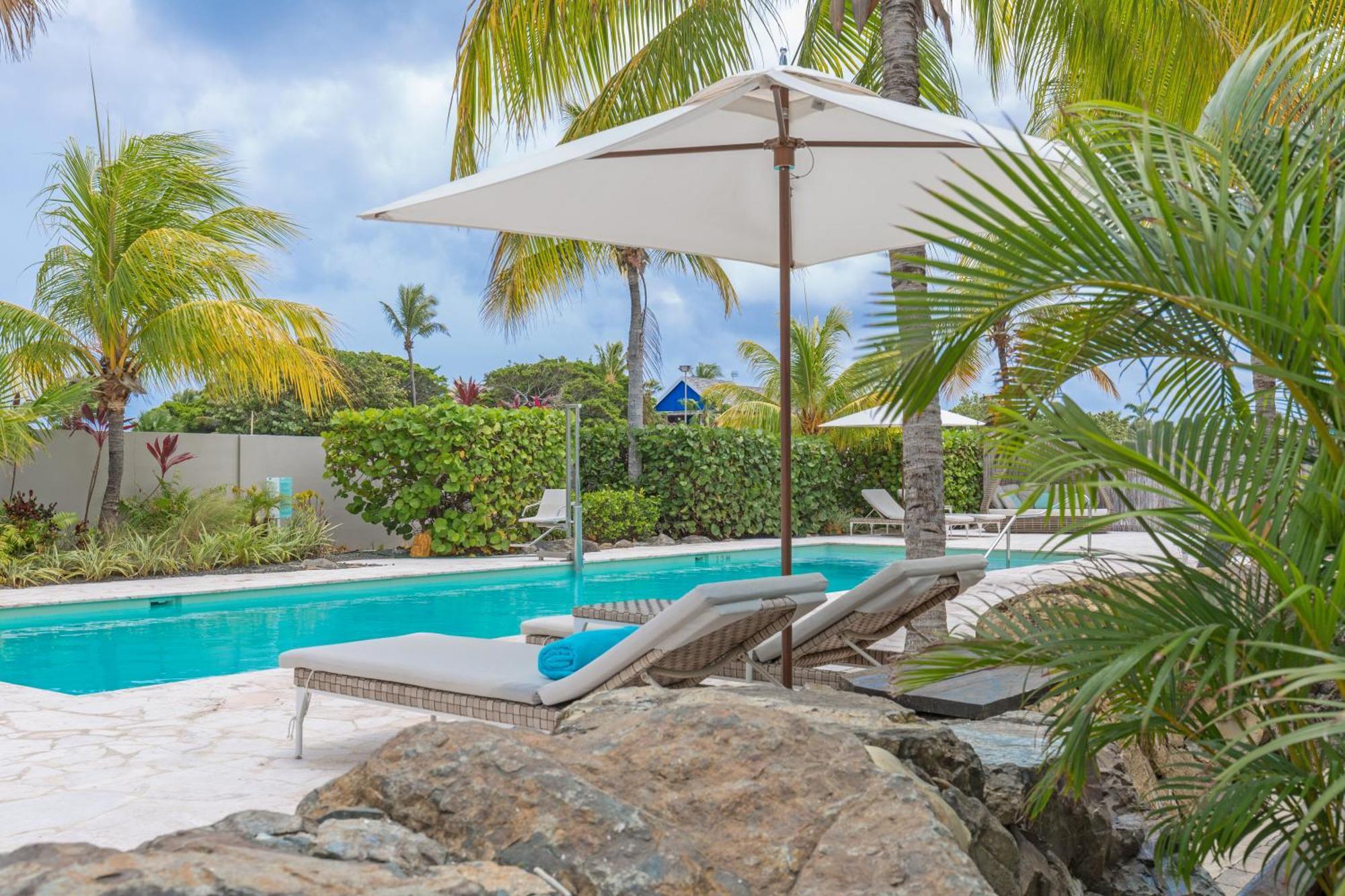 Dolphin Suites & Wellness Curacao Виллемстад Экстерьер фото